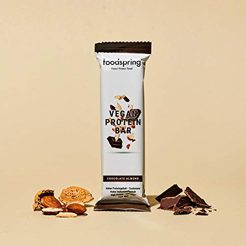 foodspring Barrita Proteica Vegana, 12 x 60g, Chocolate y Almendras, Barrita proteica de origen vegetal sin aromas artificiales, bajo en azúcar y alto en proteína