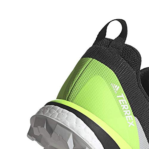 adidas Terrex Skychaser LT, Zapatillas Deportivas Hombre, Core Black/Dash Grey/Signal Green, 44 EU