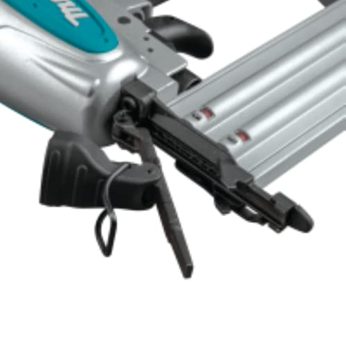 Makita AF506 - Clavadora neumática 4 - 8bar 15-50MM 100pcs.