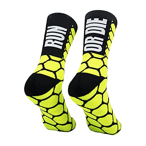 PERRO LOCO CLOTHES Calcetines de Running compresivos con Refuerzo en Puntera, prepuntera y talón. Edición Limitada. (Run OR Die Amarillo, 43-45)