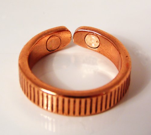 The Online Bazaar Brazalete de Cobre Unisex con Diseño de Encaje Celta con Líneas Grabadas - Juego de Combinación para Hombre o Mujer - Tamaño de Anillo Grande: 22-25mm