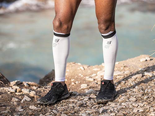 Compressport R2V2 - Manga de compresión para las pantorrillas - Protección muscular, rendimiento y recuperación para el deporte - Ultraligero y anti-fatiga - Correr, Ciclismo, Trail y Triatlón, Blanco