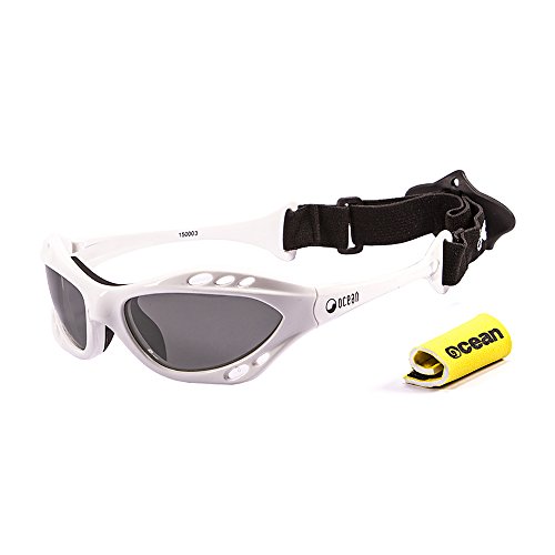 Ocean Sunglasses Cumbuco - Gafas de Sol polarizadas - Montura : Blanco Brillante - Lentes : Ahumadas (15000.3)